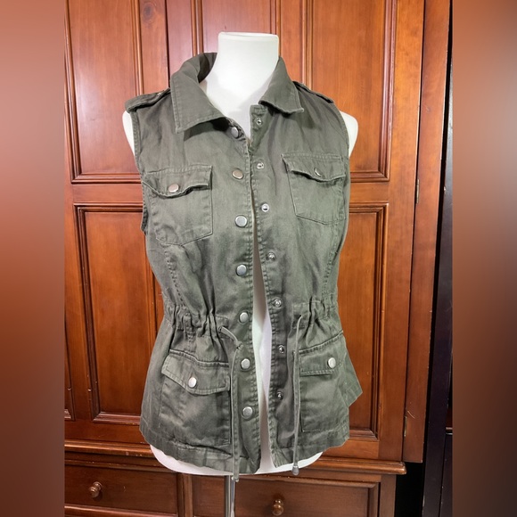 Christopher & Banks Women’s Size S Green Vest Snap Pockets Drawstring Lknw As We - Picture 1 of 11